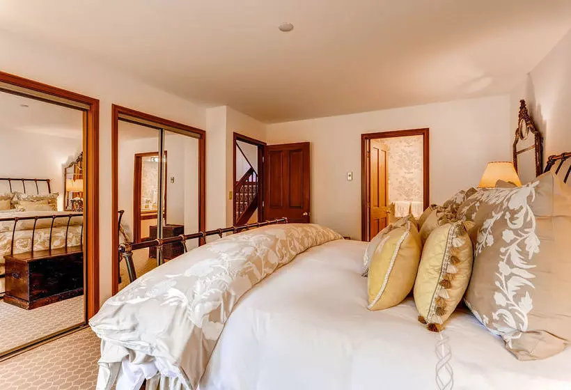 호텔 The Meadows Townhomes