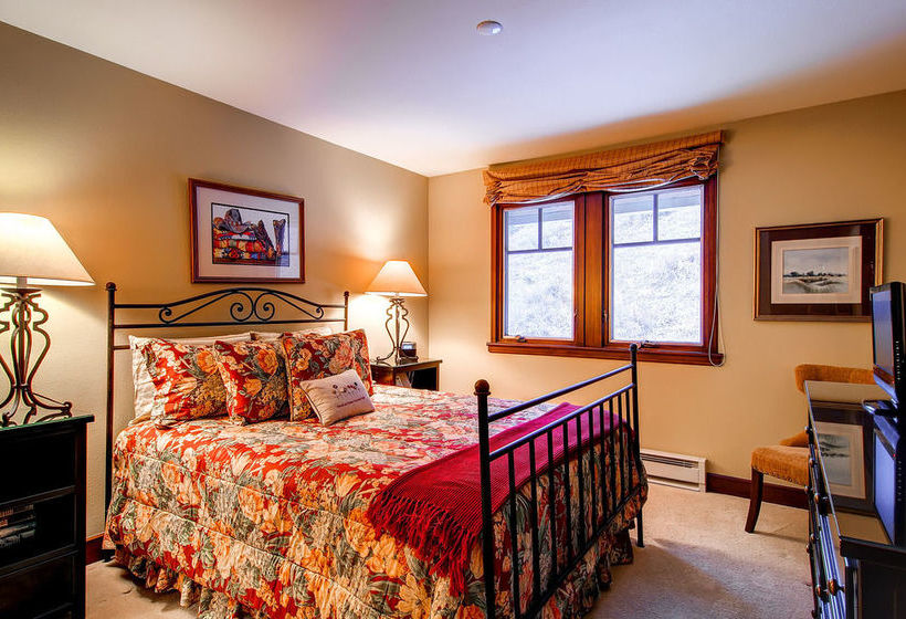 호텔 The Meadows Townhomes