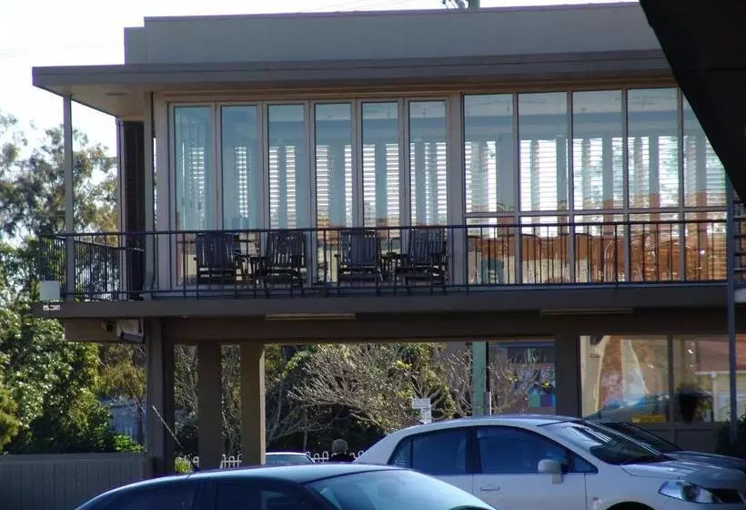 Surestay By Best Western Karinga Motel