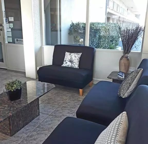 Surestay By Best Western Karinga Motel