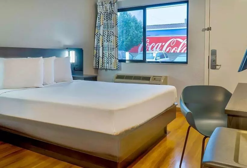 Motel 6el Monte, Ca  Los Angeles