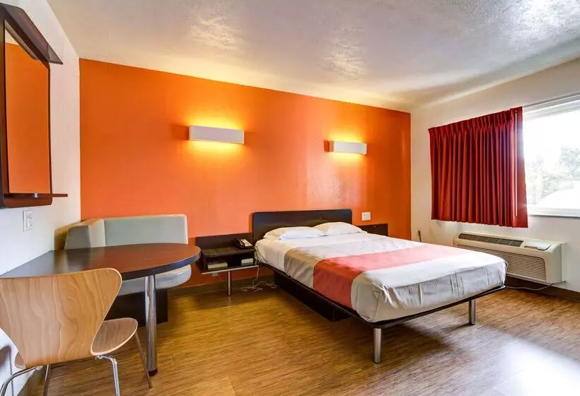 Motel 6 Richfield, Oh