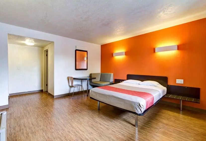 Motel 6 Richfield, Oh