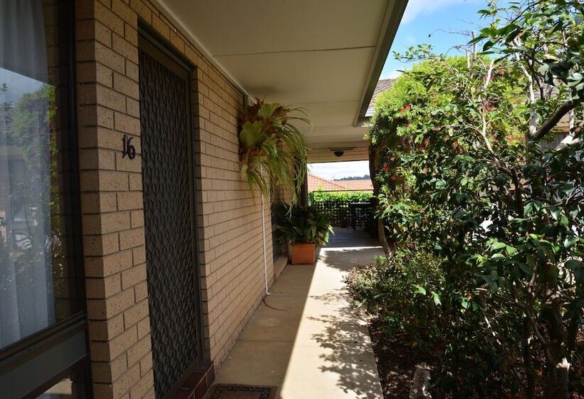 מוטל Albury Allawa Motor Inn