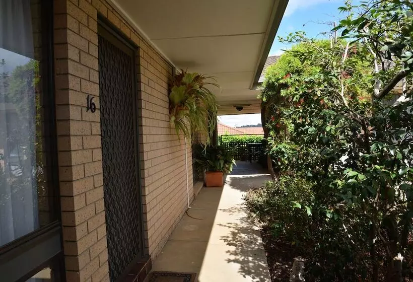 מוטל Albury Allawa Motor Inn