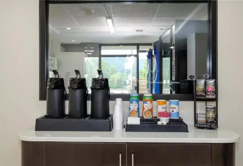 모텔 Red Roof Inn Gadsden