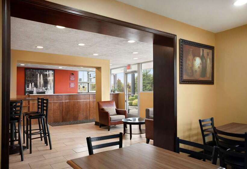 モーテル Super 8 By Wyndham Jackson