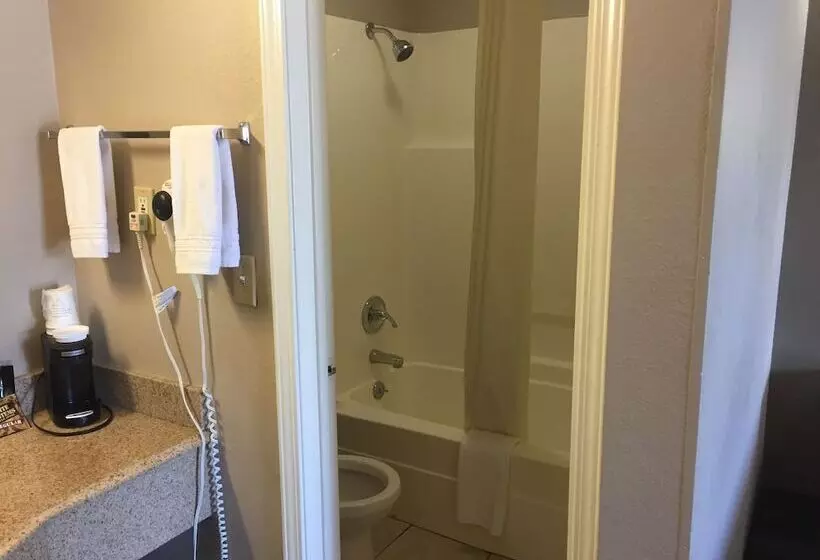 Мотель Super 8 By Wyndham Jackson