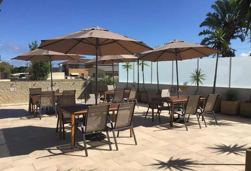 Sandy Cove Apartments