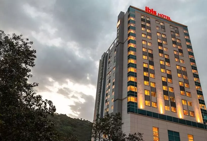 ホテル Ibis Mumbai Vikhroli