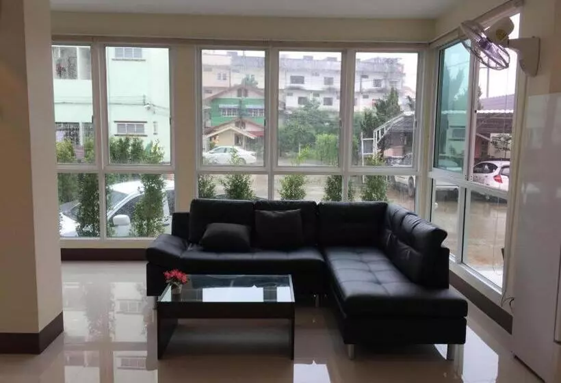 Iyara Hotel Nongkhai