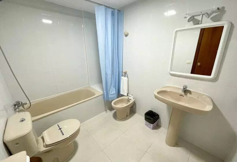 Apartamentos Azahar 3000