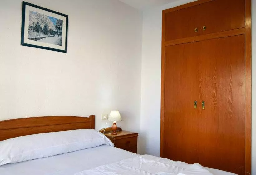 Apartamentos Azahar 3000