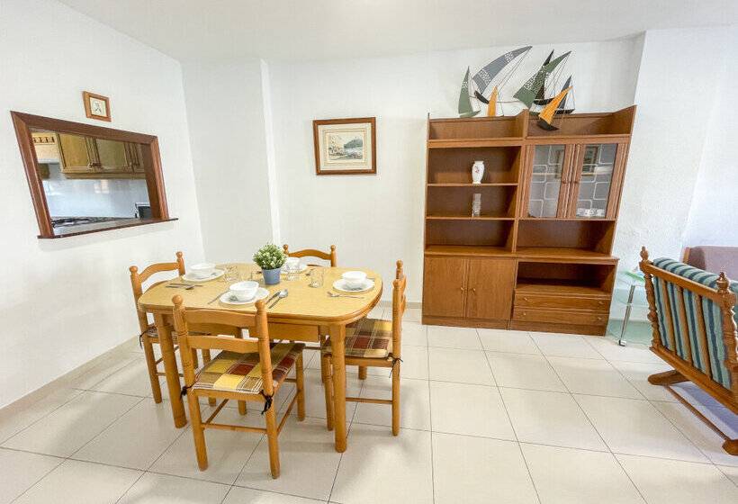 Apartamentos Azahar 3000