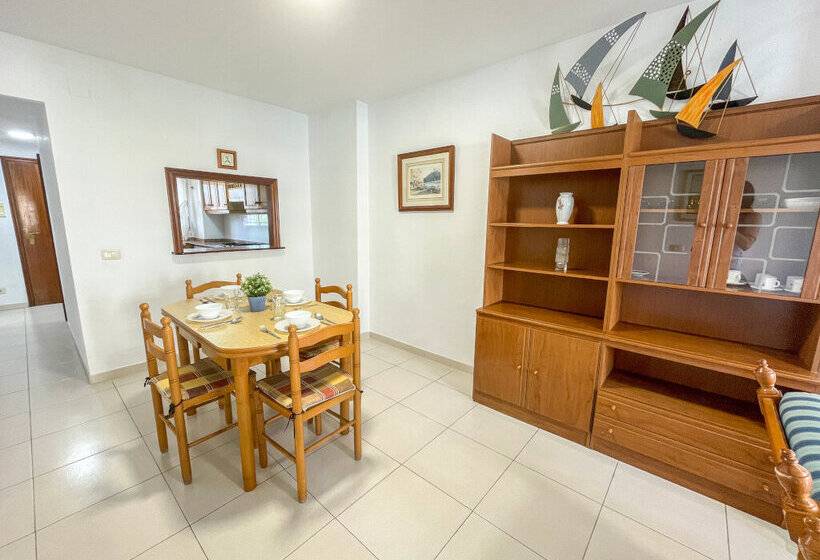 Apartamentos Azahar 3000