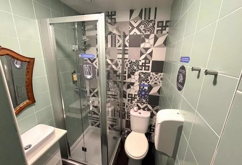 Lisbon Destination Hostel