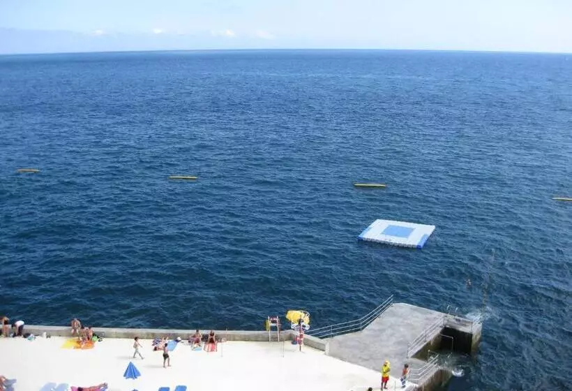 Aamiaismajoitus (B&B) Vitorina Corte Guesthouse