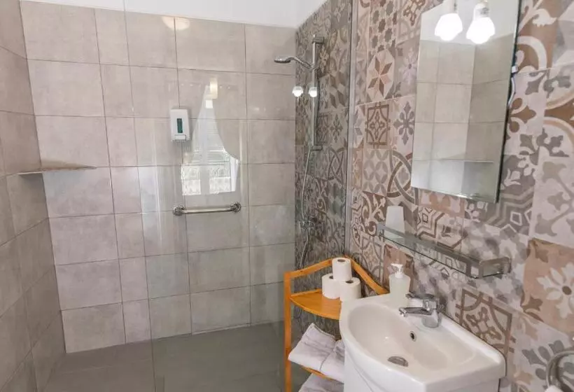 Aamiaismajoitus (B&B) Vitorina Corte Guesthouse