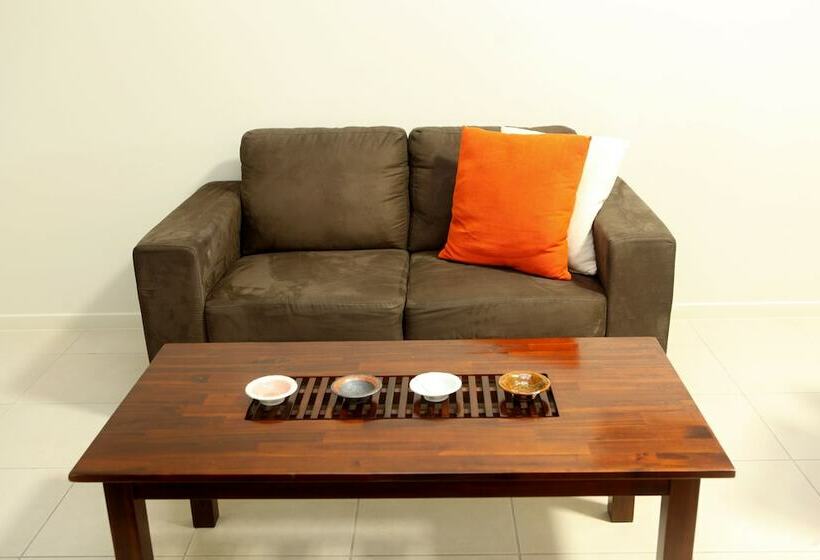 Direct Collective Villas On Rivergum