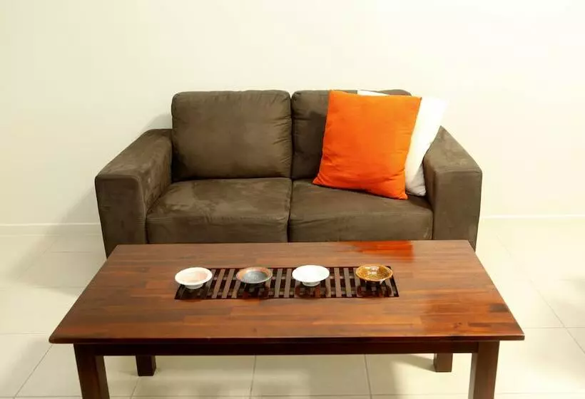 Direct Collective Villas On Rivergum