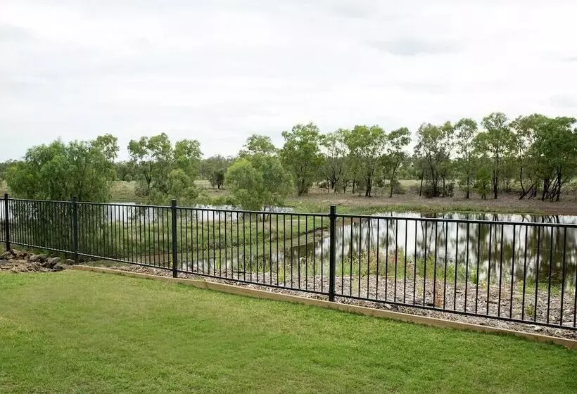 Direct Collective Villas On Rivergum