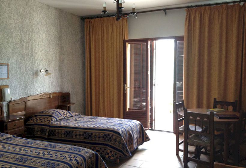 בית מלון כפרי Castel Garoupe