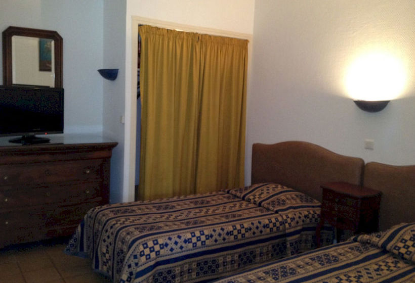 בית מלון כפרי Castel Garoupe