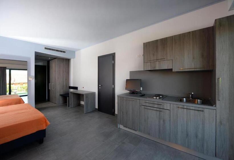 בית מלון כפרי Club Del Sole Desenzano Lake Village