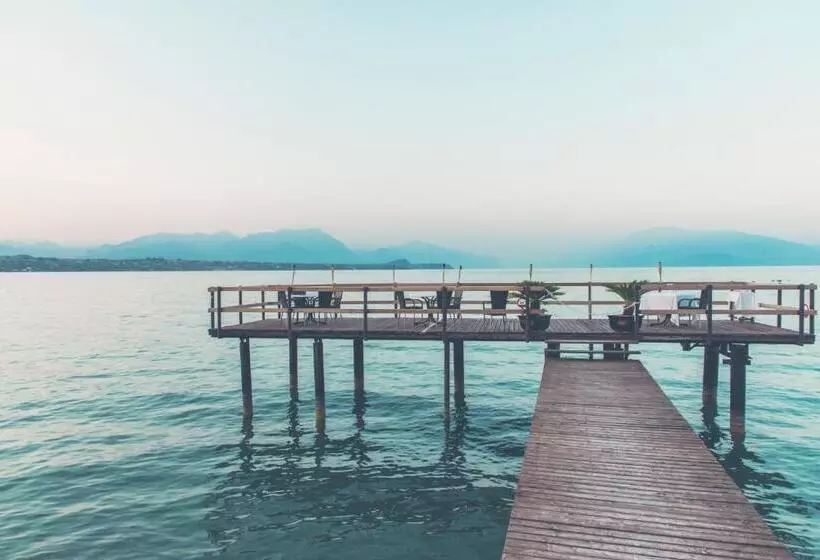 هتل Club Del Sole Desenzano Lake Village