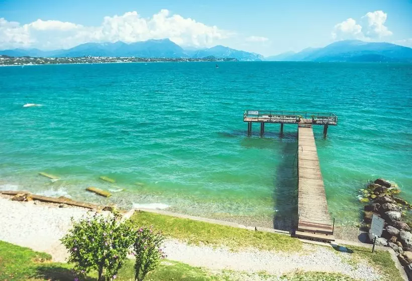 هتل Club Del Sole Desenzano Lake Village