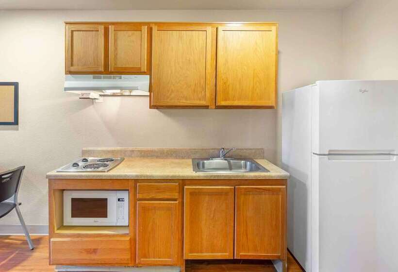 בית מלון כפרי Extended Stay America Select Suites  Wilmington  West