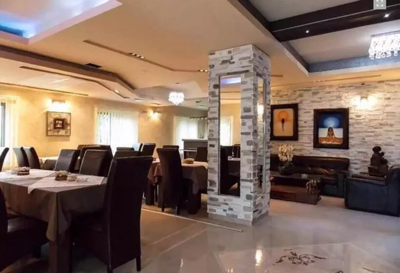 هتل Guesthouse Vila Dnd