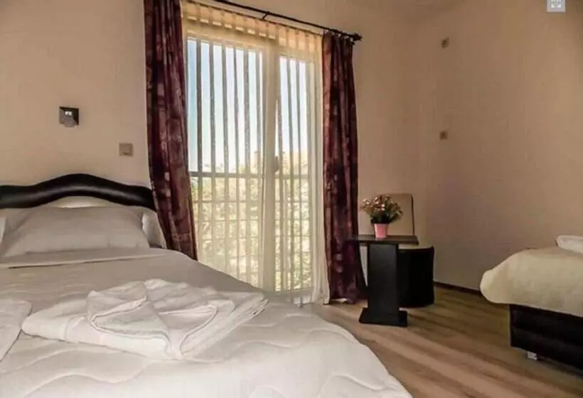 هتل Guesthouse Vila Dnd