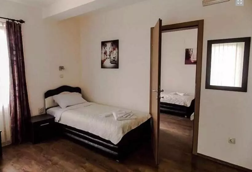 هتل Guesthouse Vila Dnd