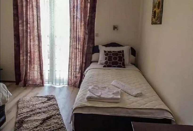 هتل Guesthouse Vila Dnd