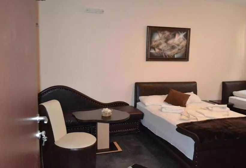 هتل Guesthouse Vila Dnd