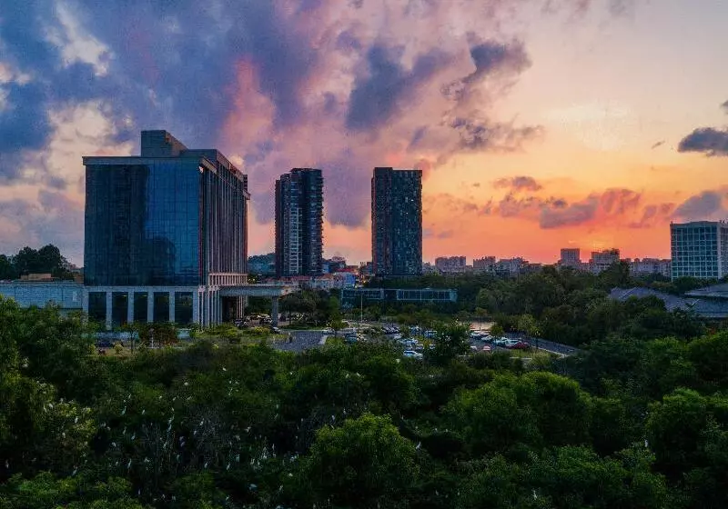 酒店 Hualuxe Yangjiang City Center, An Ihg