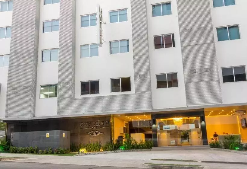 호텔 Ojos Del Rio