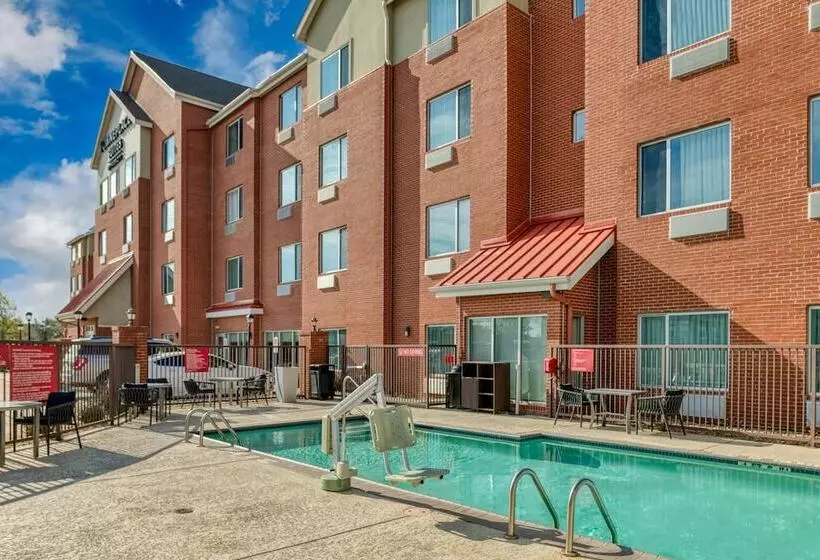 Отель Towneplace Suites By Marriott Dallas Mckinney
