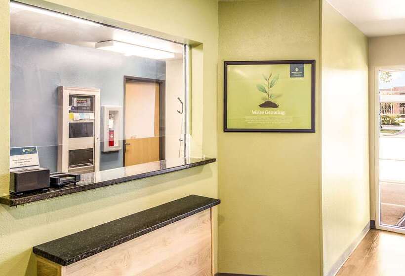 Отель Woodspring Suites Houston Baytown