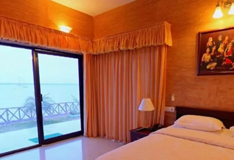 Lake Symphony Resort