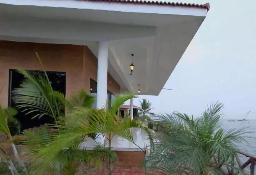 Lake Symphony Resort