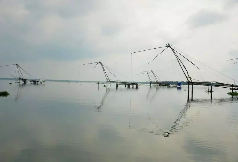 Lake Symphony Resort