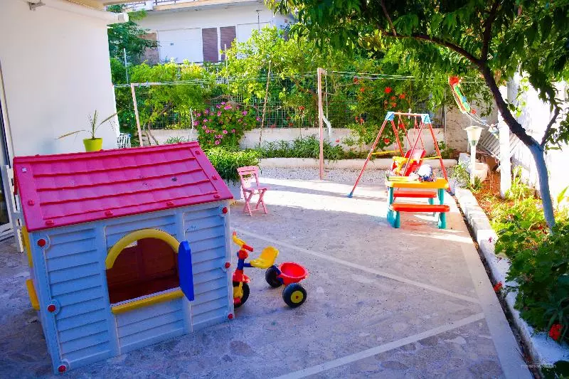 Lefka Hotel & Apartments