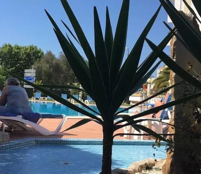 Ourabay Hotel Apartamento   Art & Holidays