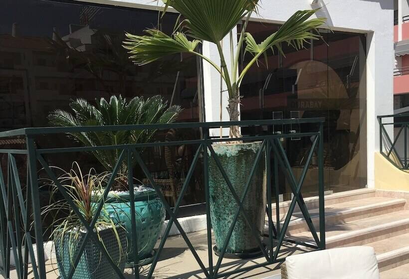 Ourabay Hotel Apartamento Art & Holidays