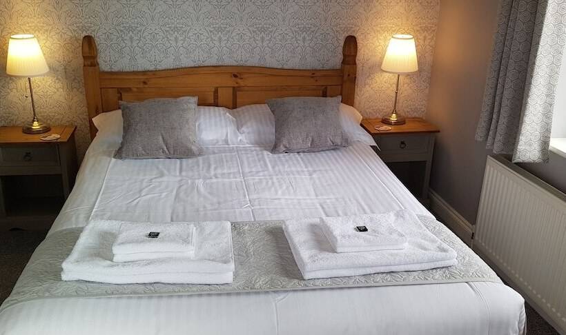 ペンション Hensleigh House