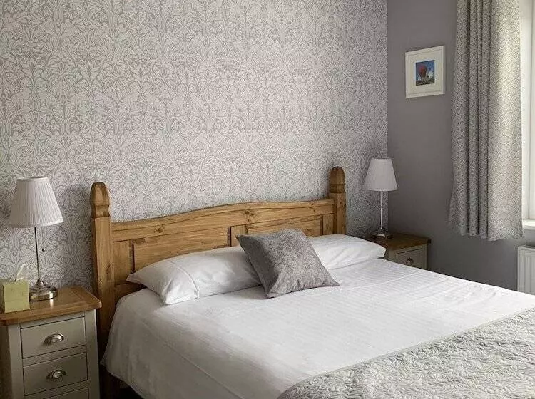 Пансион Hensleigh House