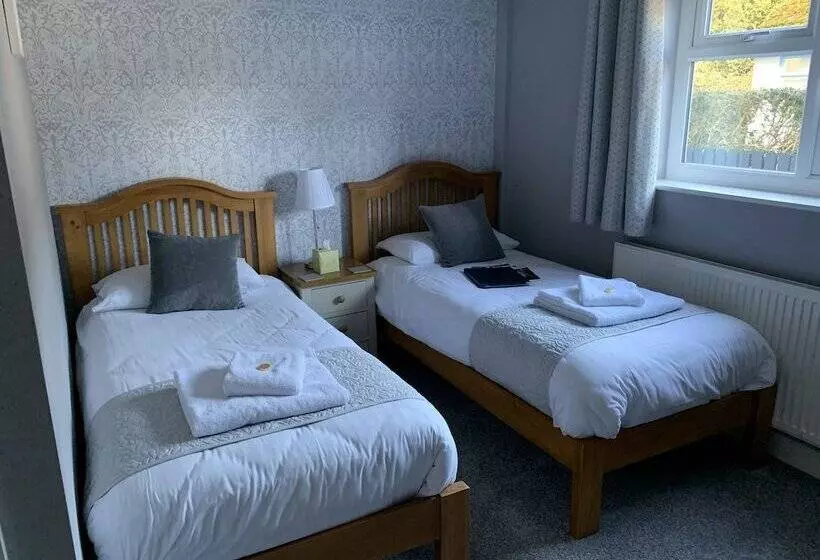 Пансион Hensleigh House