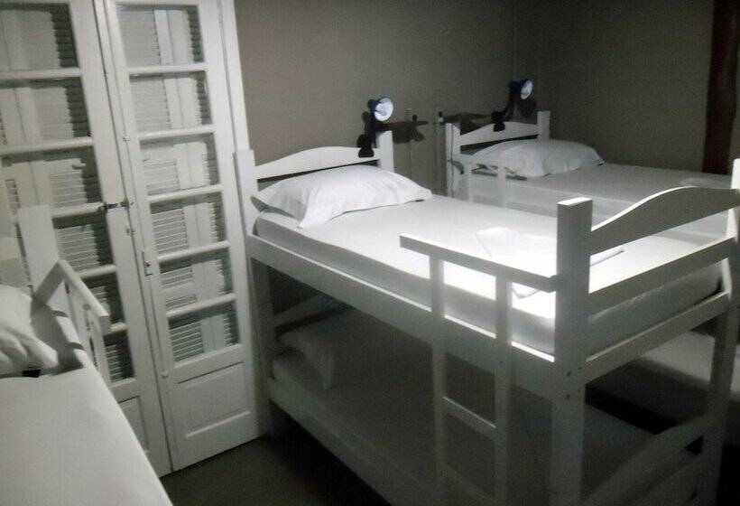 Общежитие B. Llacco Backpacker